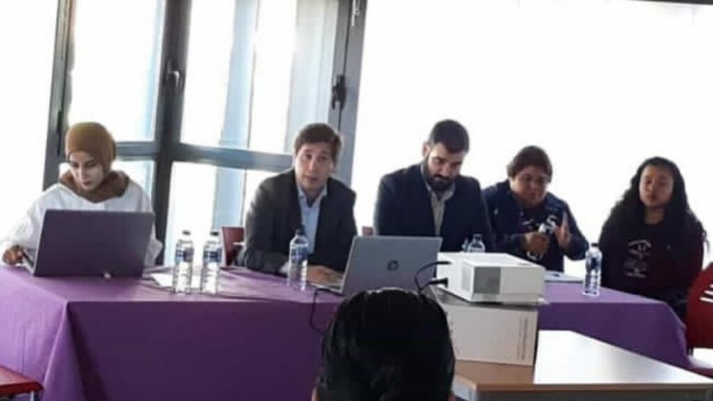 participó como ponente en el “Tercer Encuentro de la Asociación de Empleadas de Hogar, Cuidado y Limpieza de Cáceres